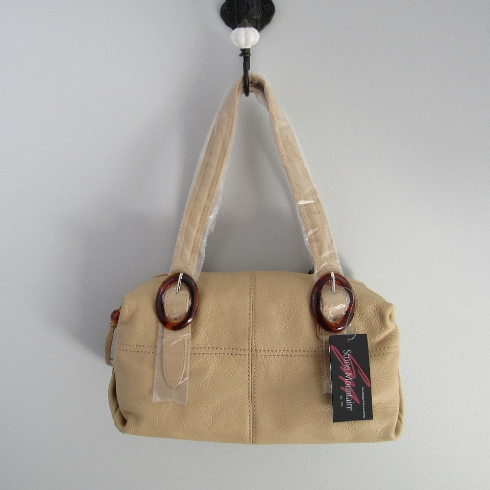 NWT Stone Mountain Genuine Leather Purse